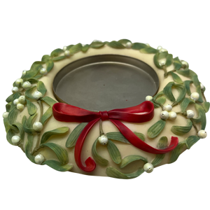 Mistletoe Pillar Candle Wreath