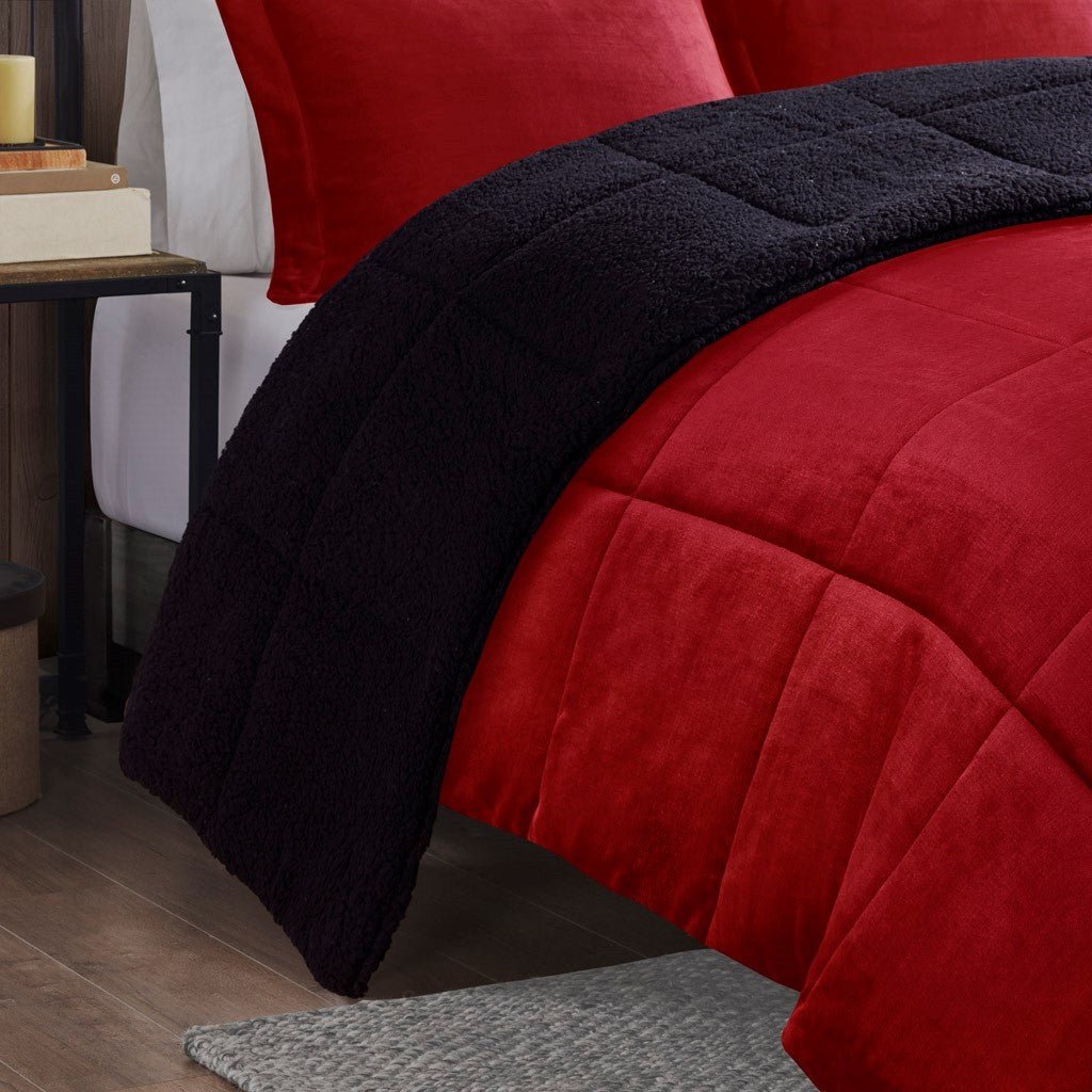 King plush to sherpa down alternative comforter set - Tuesday Morning - Quilts & Comforters