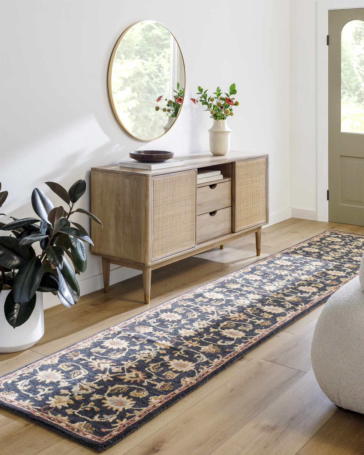 Kittredge Floral Black Wool Rug