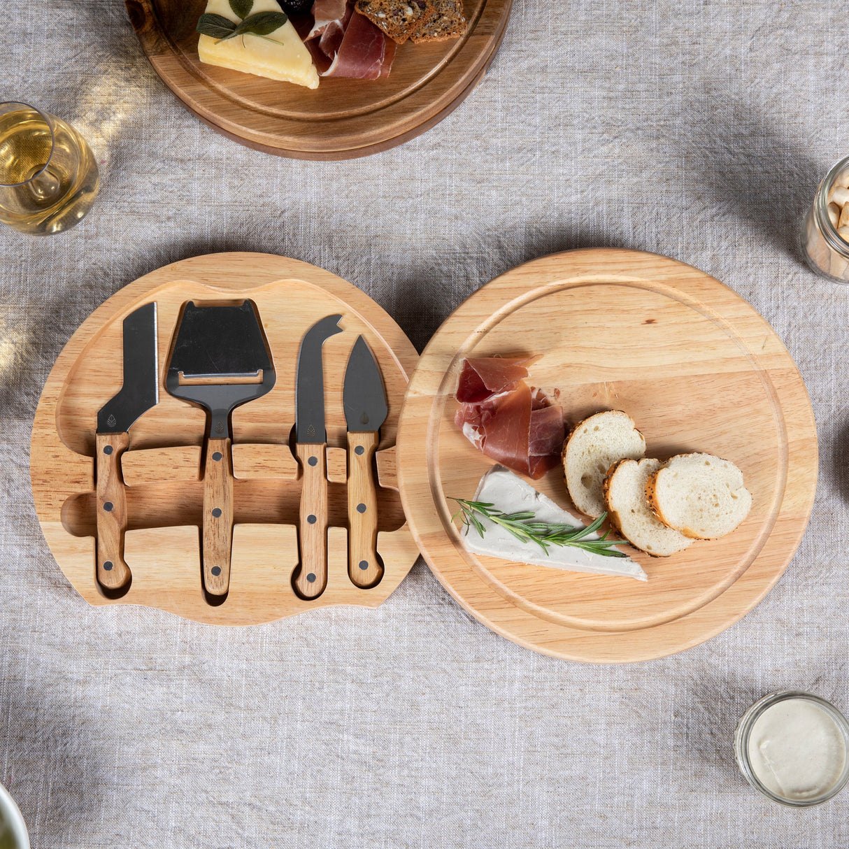 Circo Cheese Cutting Board & Tools Set