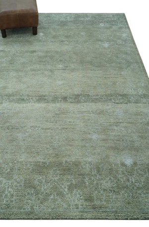 Light Green and Silver Traditional Large design 5x8 Hand Knotted wool and Art Silk Area Rug