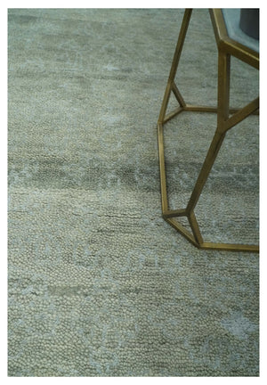 Light Green and Silver Traditional Large design 5x8 Hand Knotted wool and Art Silk Area Rug