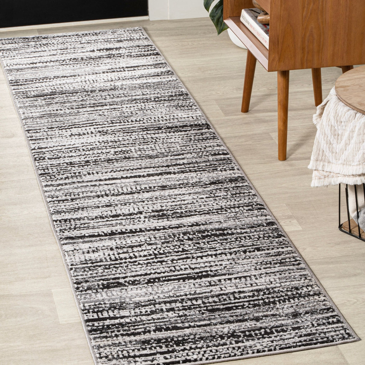 Loom Modern Strie' Runner Rug - Tuesday Morning - Runner Rugs