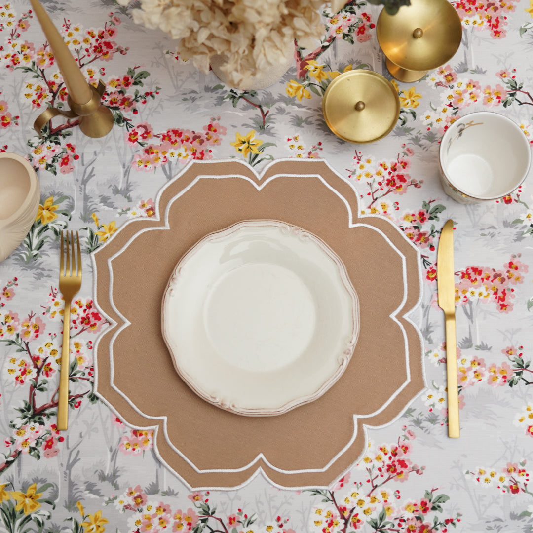 LUMERA BEIGE WAVY EDGE FABRIC PLACEMAT