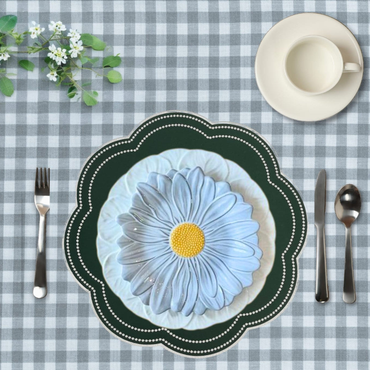 NURTURE DARK GREEN SCALLOPED FAUX LEATHER PLACEMAT