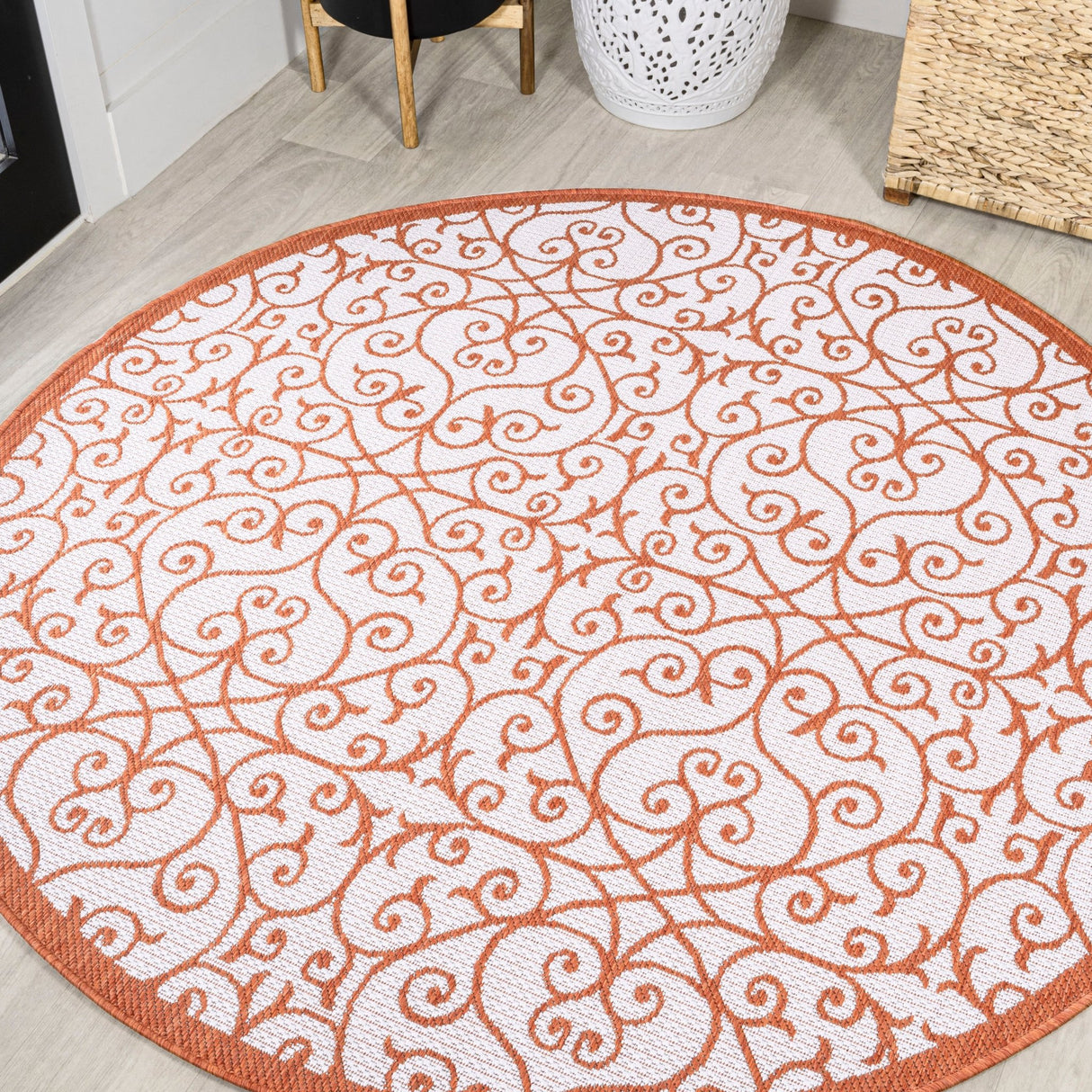 Madrid Vintage Filigree Textured Weave Indoor/Outdoor Round Area Rug - Tuesday Morning - Area Rugs