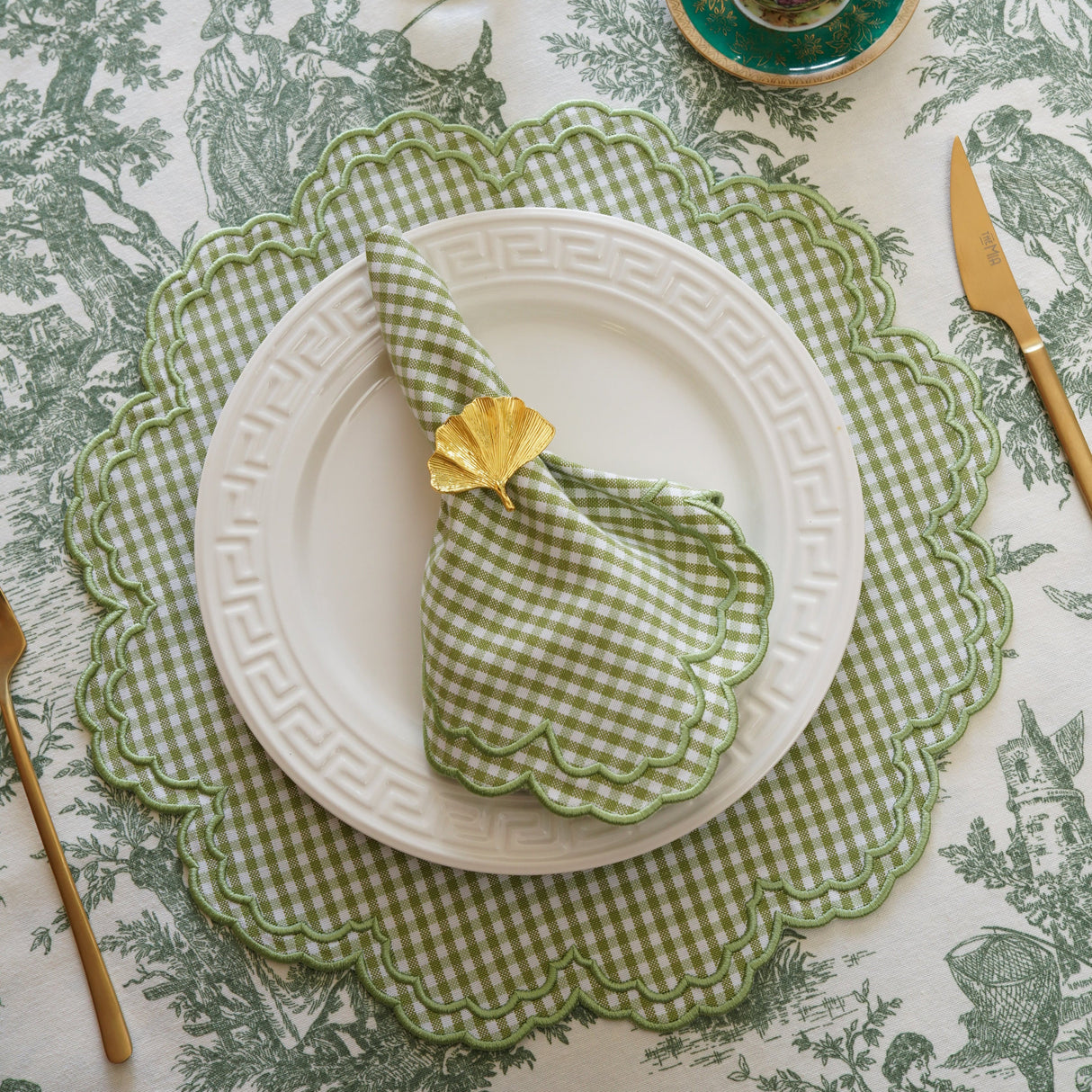 MAGNOLIA GINGHAM GREEN SCALLOPED FABRIC PLACEMAT NAPKIN SET