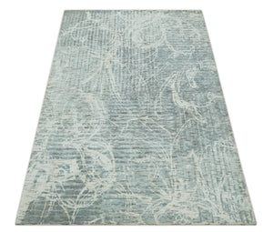 Modern Abstract Gray and Ivory 5x8 Hand loom wool and Viscose Area Rug