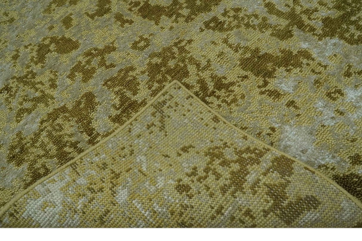 Modern Abstract Shades of Olive and Silver 5x8 Hand knotted wool and art silk area rug