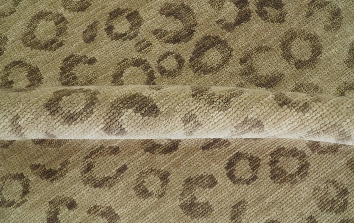 Modern leopard Design Hand knotted Camel and Taupe 8x10 wool area rug