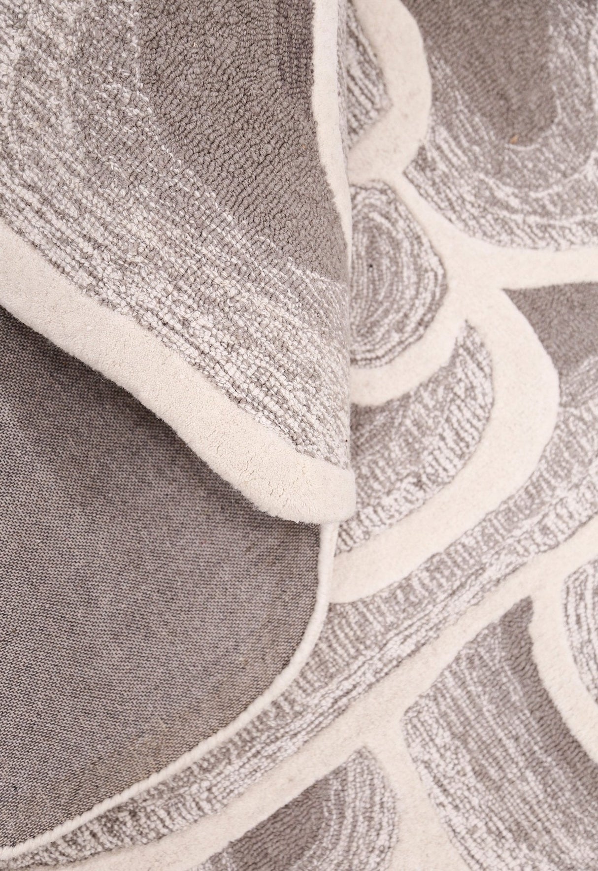 Modern Petal Layers Ivory Hand Tufted 6x8 Wool Area Rug