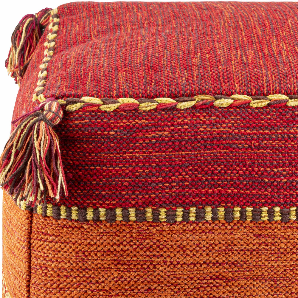 Mainaguri Pouf
