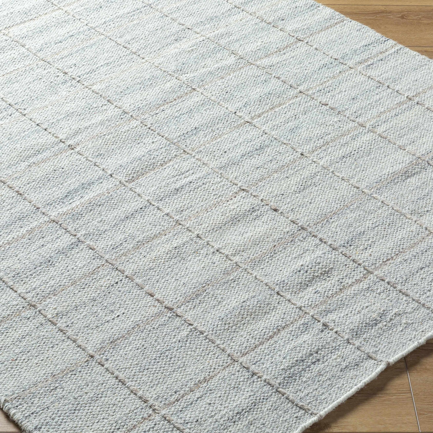 Nissa Light Gray Checkered Wool Rug