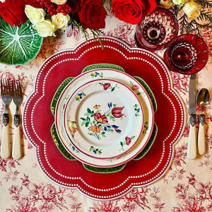 NURTURE RED SCALLOPED FAUX LEATHER PLACEMAT