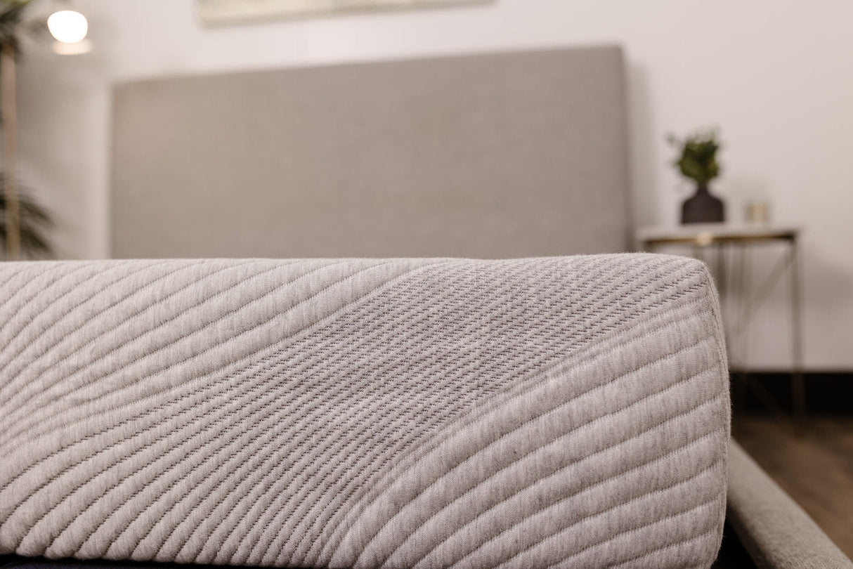 Omne 8" sleep comfort series firm gel memory foam tight top mattress - Tuesday Morning - Mattresses