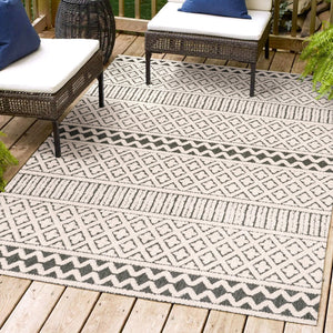 Ormond High - Low Modern Trellis Geometric Indoor/Outdoor Area Rug - Tuesday Morning - Area Rugs