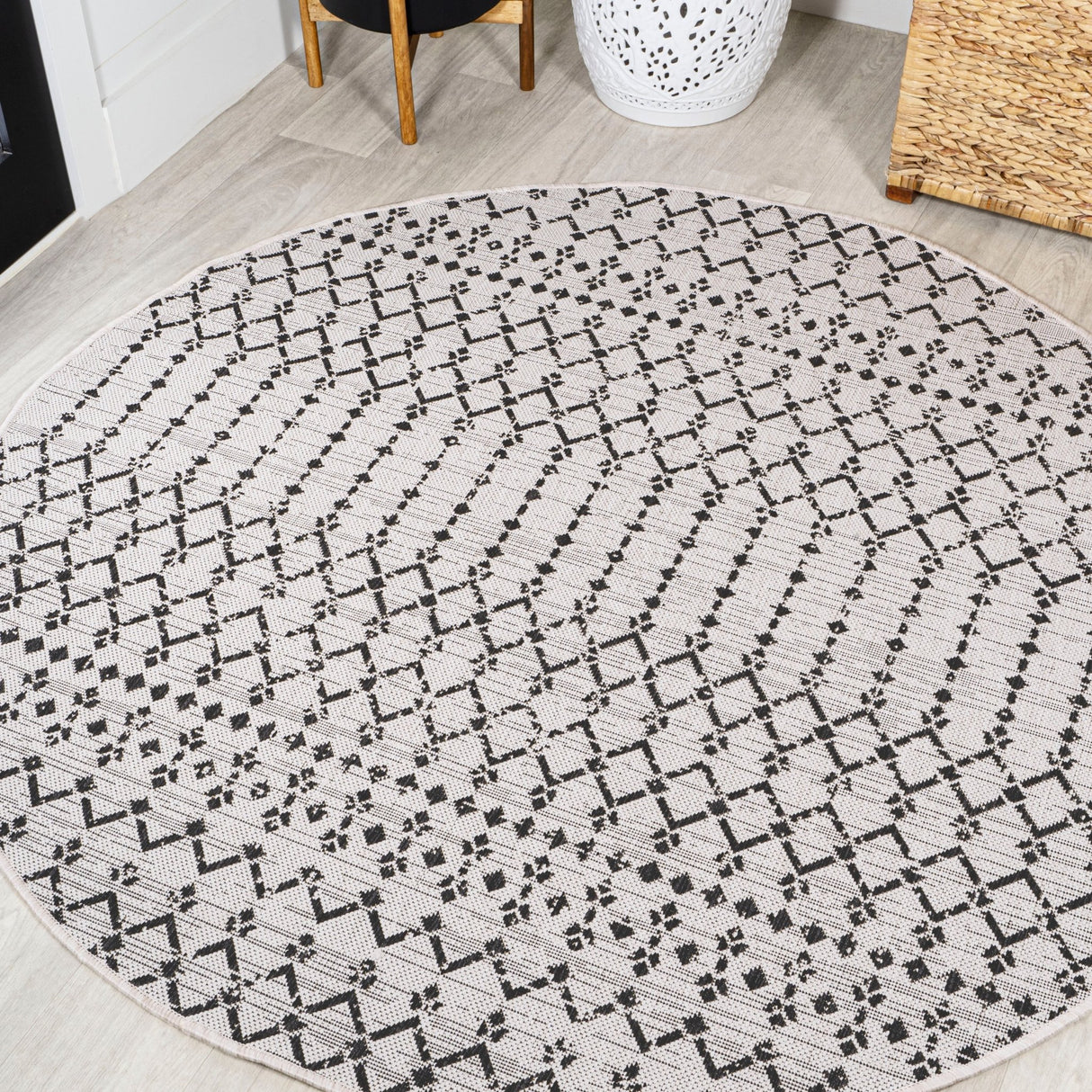 Ourika Moroccan Geometric Textured Weave Indoor/Outdoor Round Area Rug - Tuesday Morning - Area Rugs