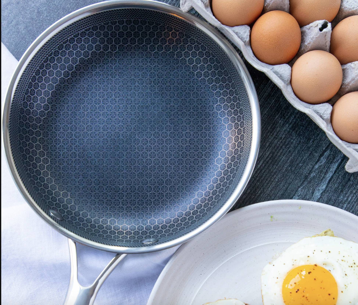 ChefSeries | Stainless Steel Frying Pan with Honeycomb Texture | Scratch-Resistant Non-Stick Coating for Even Cooking