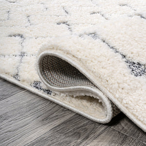 Pia Moroccan Trellis Plush Carved Runner Rug - Tuesday Morning - Runner Rugs