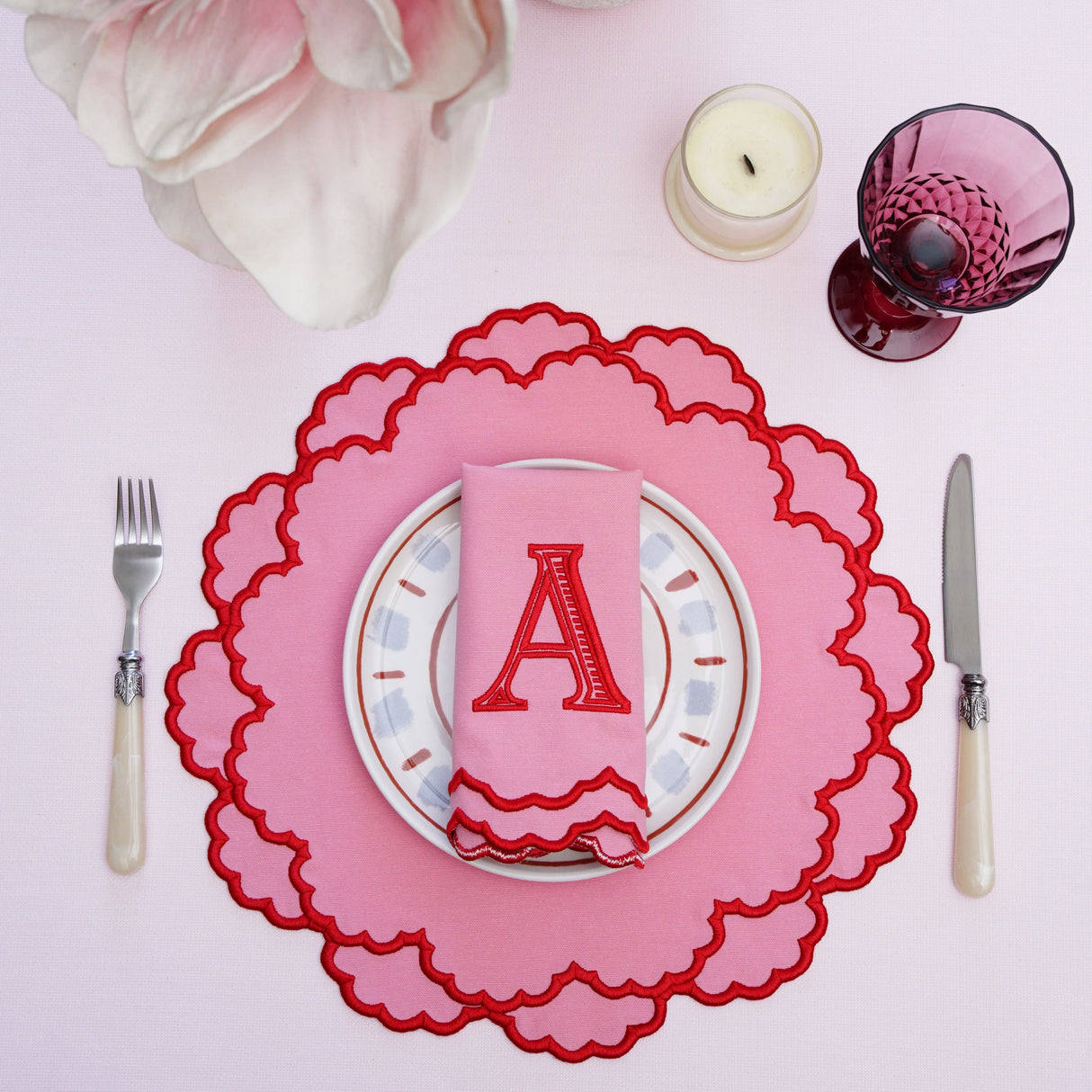 CRESSIDA PINK ROUND FABRIC PLACEMAT & NAPKIN SET