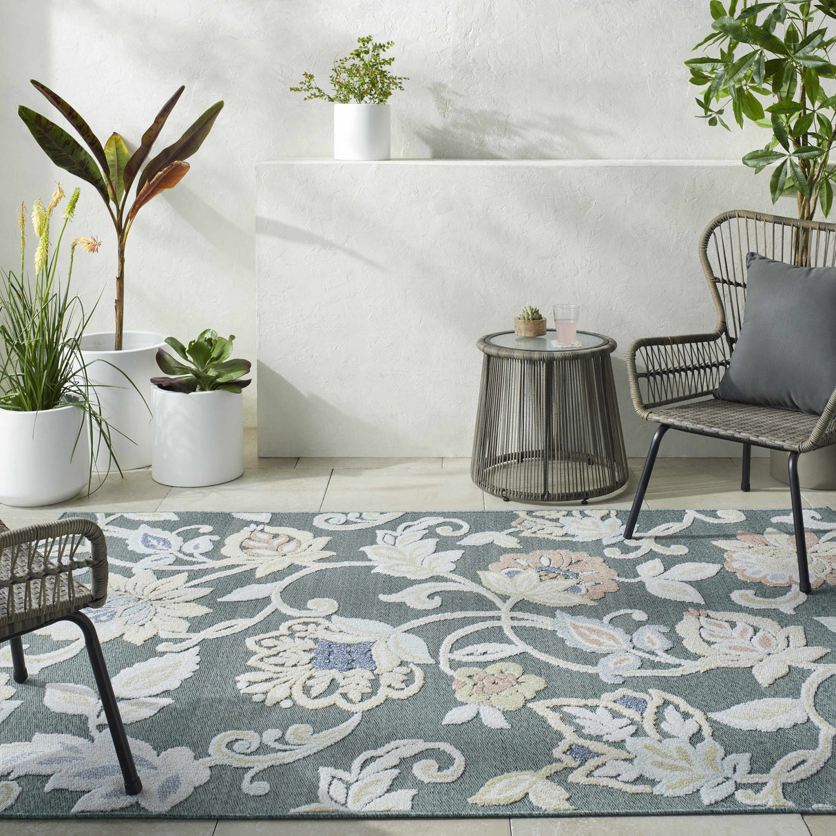 Piers Medium Green Area Rug