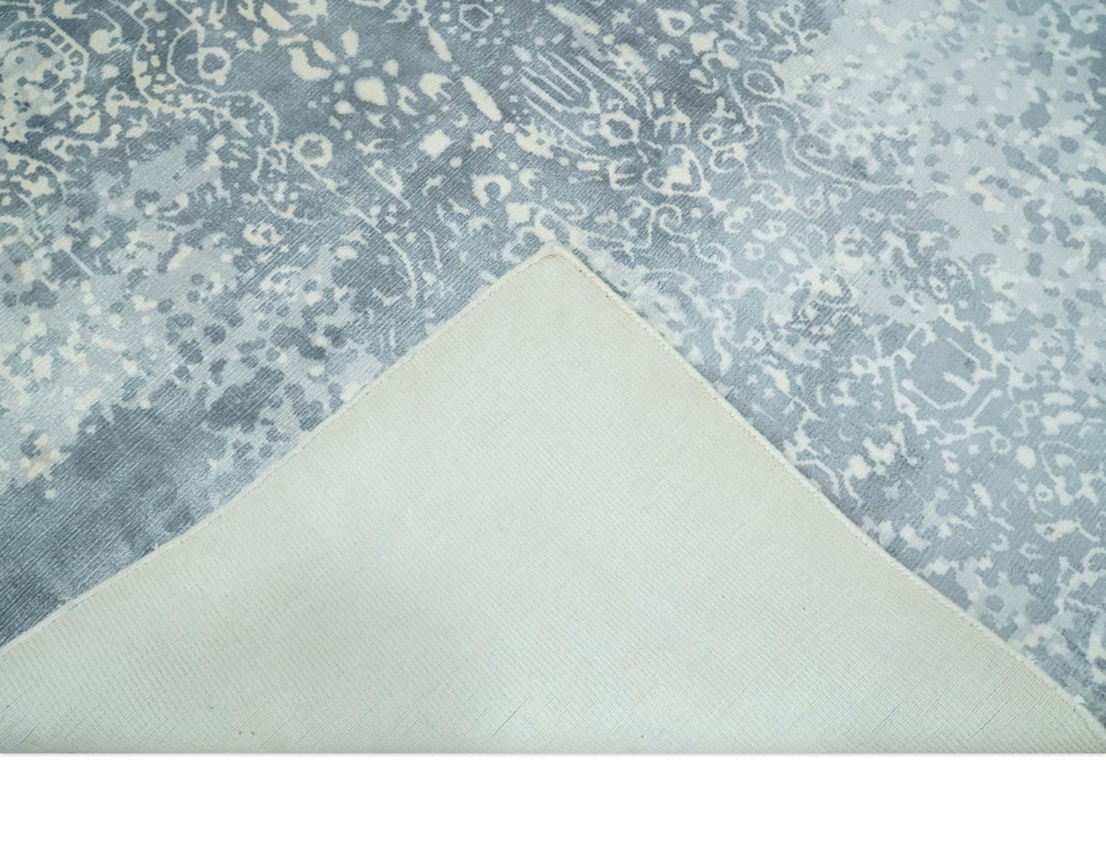 Premium Style Silver and Gray Traditional Medallion 5x8 Hand loom Viscose Area Rug