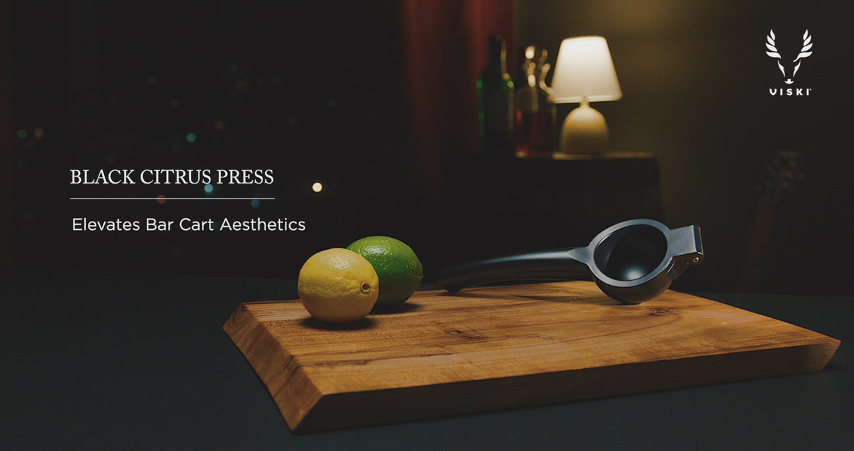 Black citrus press by viski®