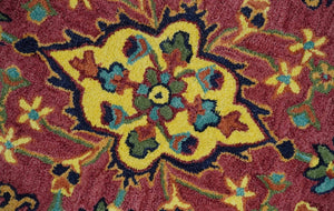 Quick Ship Traditional Design Red And Blue Hand Tufted 5x8 Wool Rug