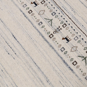 Contemporary Ivory Design Hand Loomed Wool Rug