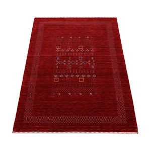 Red Contemporary Center Design Hand Loomed Wool Area Rug