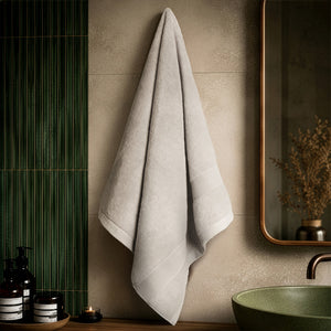 SIENA Turkish Cotton Jumbo Bath Towel – 700 GSM Luxury 30 x 56"