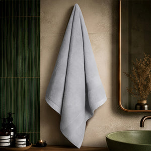 SIENA Turkish Cotton Jumbo Bath Towel – 700 GSM Luxury 30 x 56"