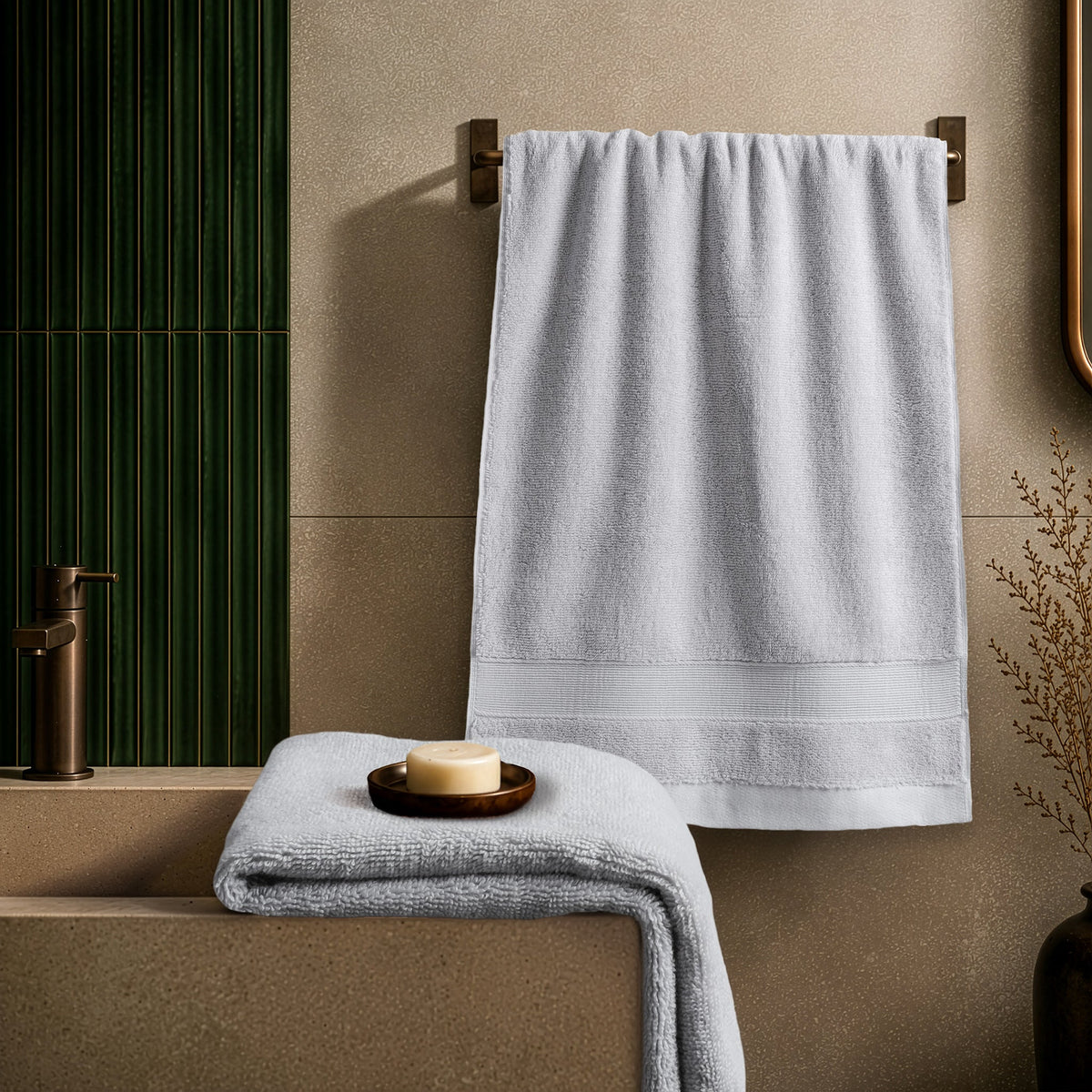 SIENA Wholesale Luxury 100% Turkish Cotton Hand Towels – 700 GSM, Case Pack of 42