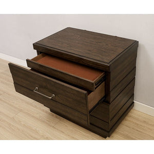 Maggie - Night Stand