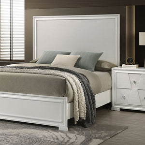 Holsted - 4 Pc Queen Bedroom Set