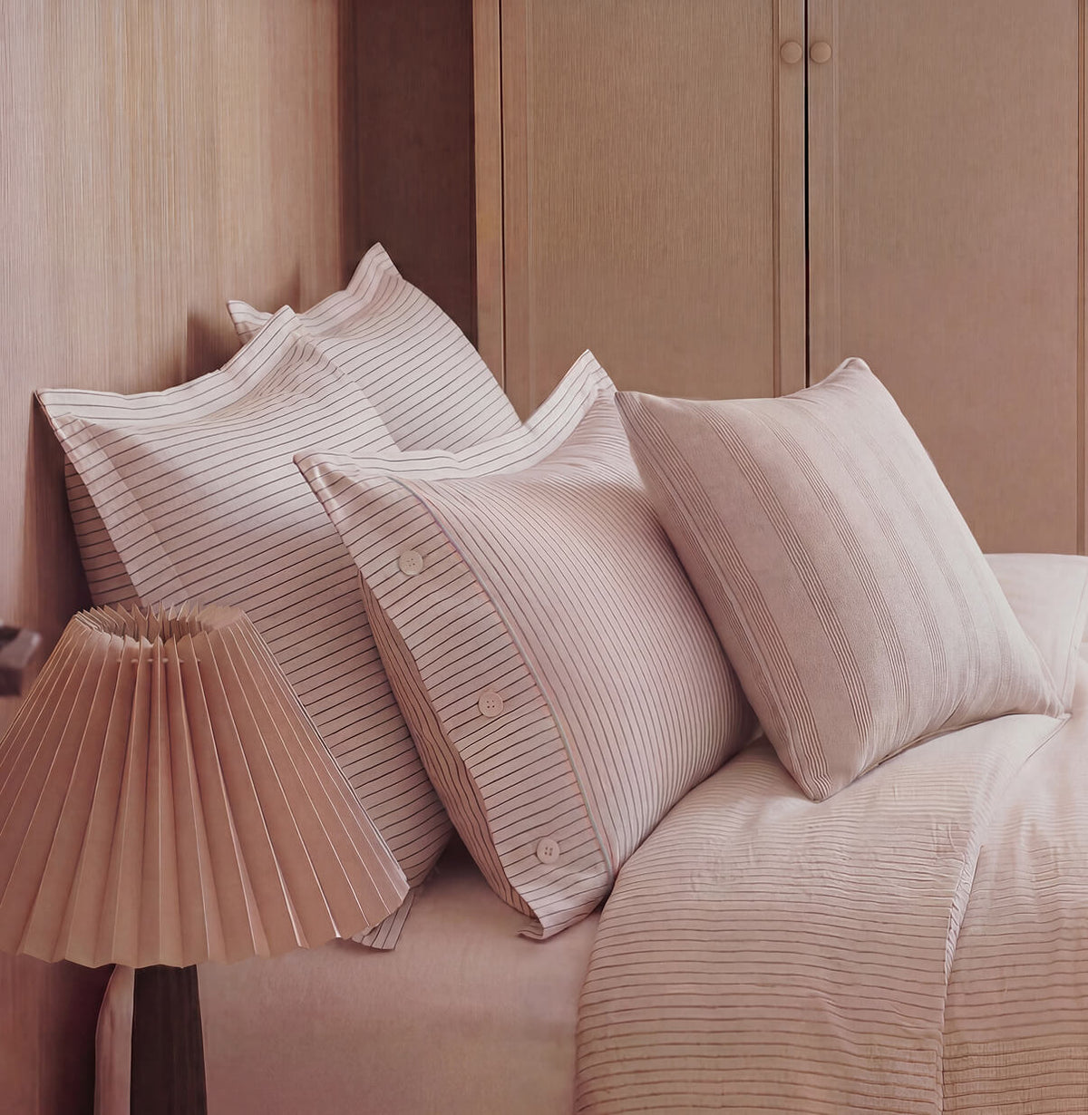Perla Reversible Cotton Sateen Sham Set
