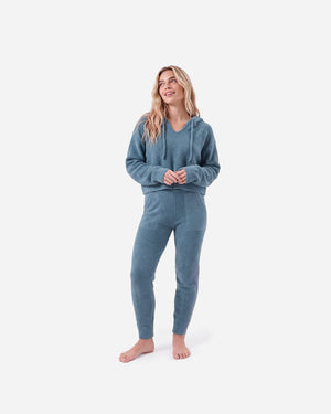 Snug Lite Cropped Hoodie