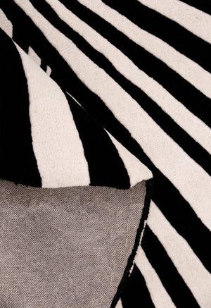 Sunflare Fan Black Hand Tufted 5x5 Wool Area Rug