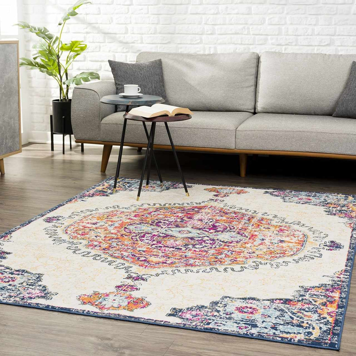 Tigrit Blue & Orange 2300 Area Rug - Clearance
