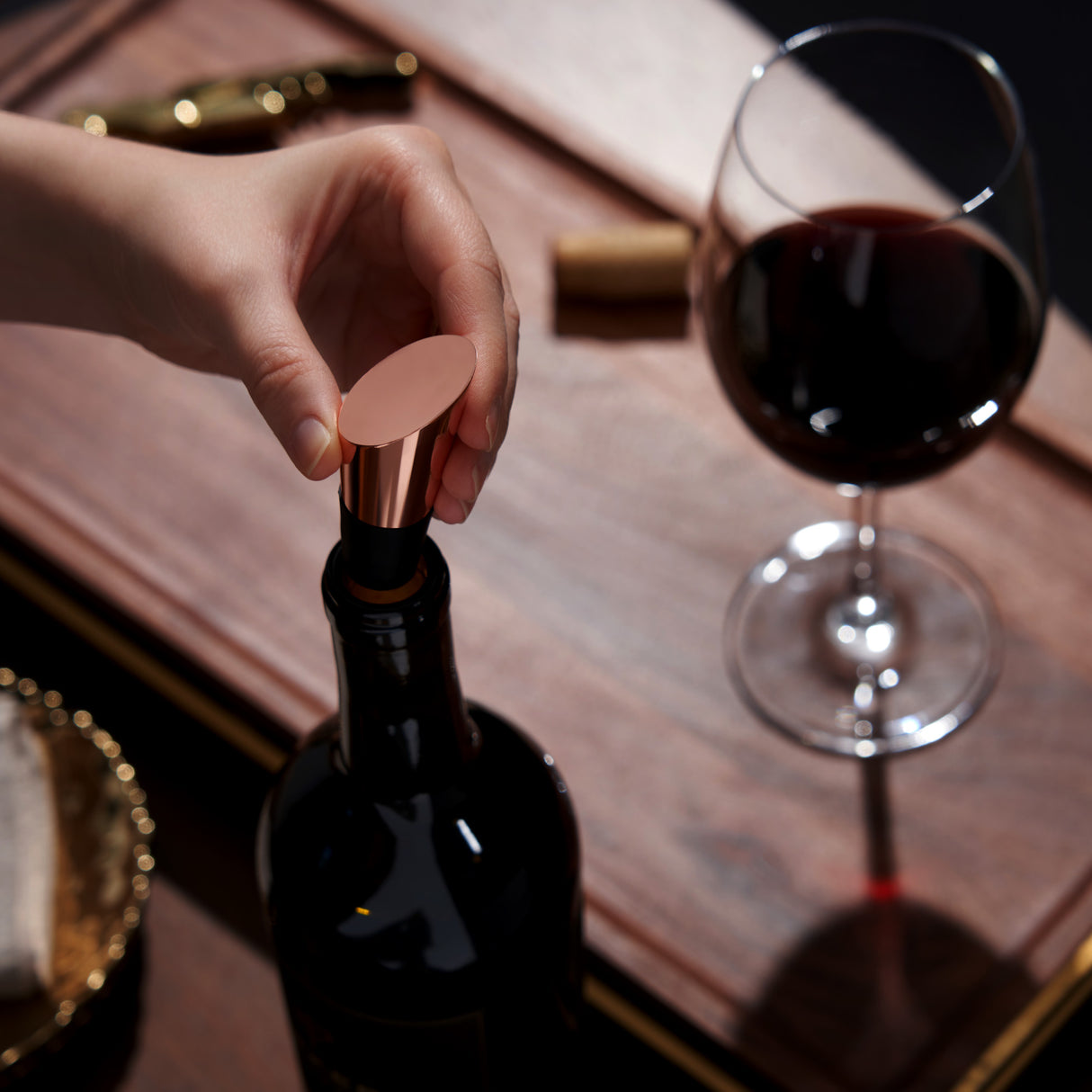 Summit heavyweight bottle stopper in copper viski®