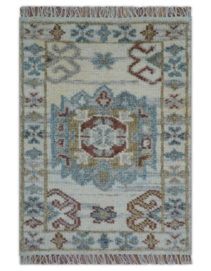 Traditional Design Ivory Hand knotted 2x3 Wool Area Rug