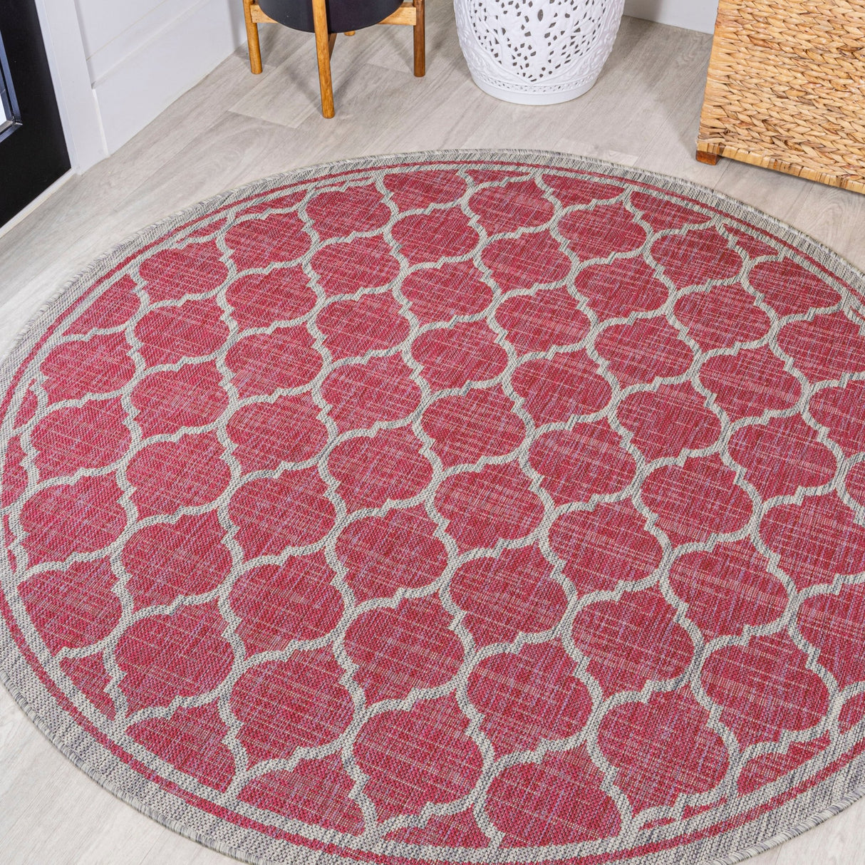 Trebol Moroccan Trellis Textured Indoor/Outdoor Round Area Rug - Tuesday Morning - Area Rugs