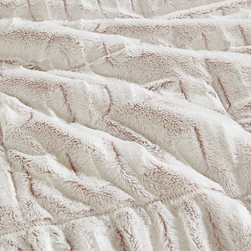 Twin/twin xl back print long fur comforter mini set - Tuesday Morning - Quilts & Comforters