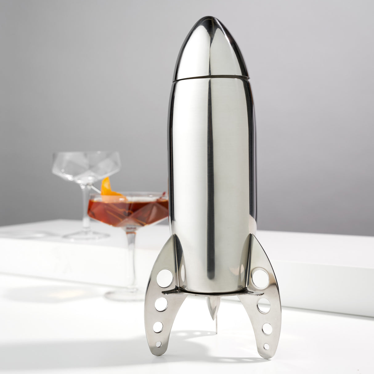 Irving rocket cocktail shaker in silver viski®