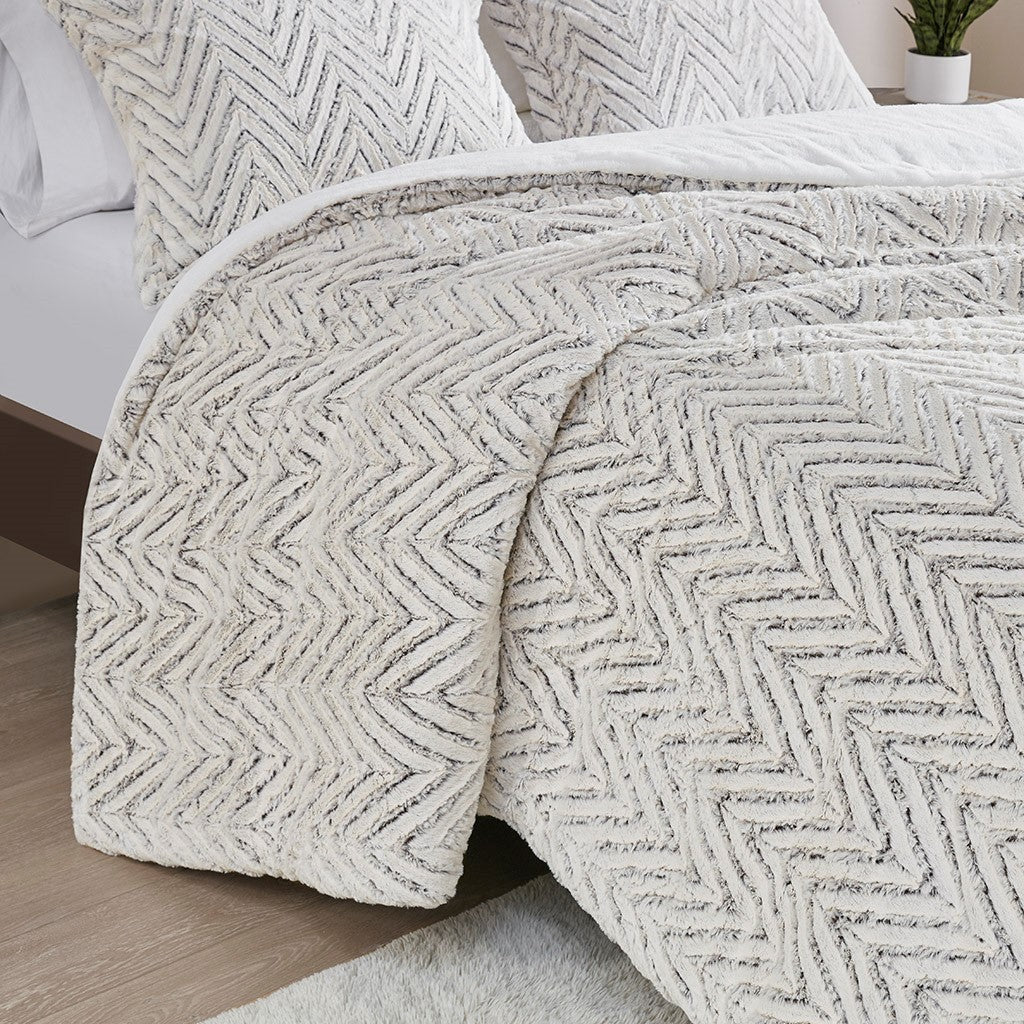 Ultra plush king down alternative comforter set - Tuesday Morning - Quilts & Comforters