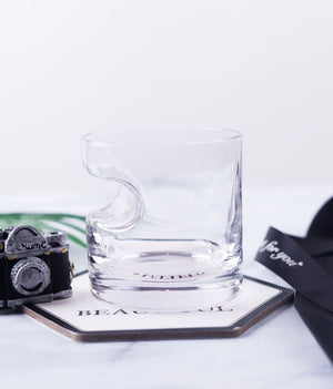 2-Pack Whiskey Glass with Built-in Cigar Rest and Cigar Cutter