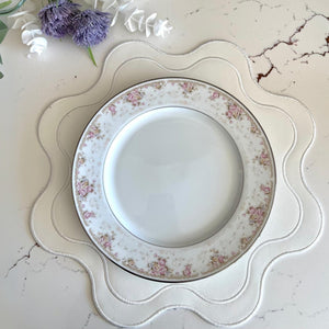 Haven White Wavy Edge Faux Leather Placemat