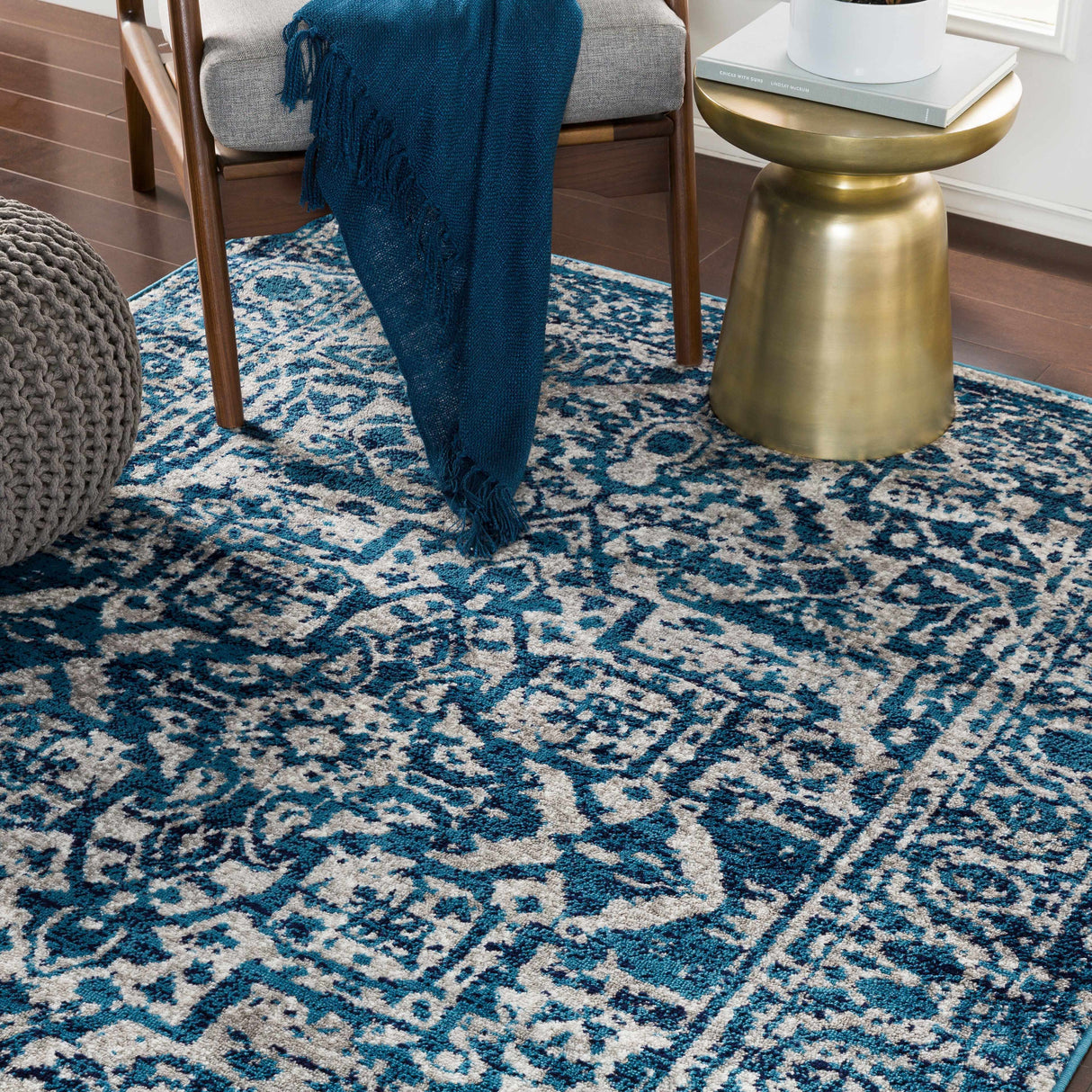 Wellsblue Traditional Rug - Promo