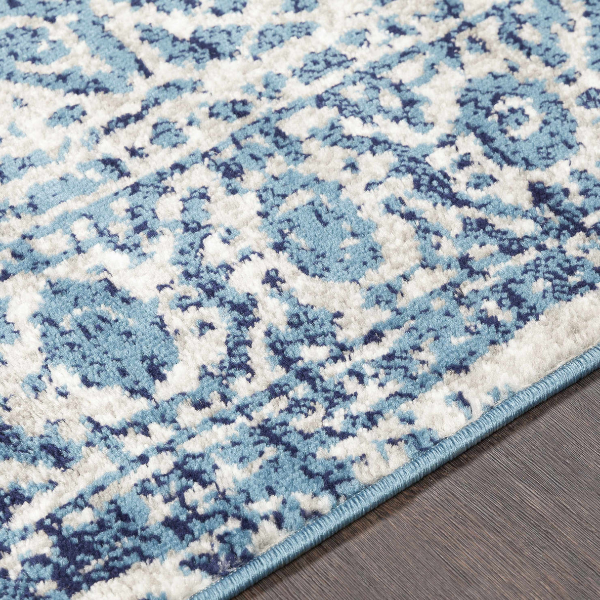 Wellsblue Traditional Rug - Promo