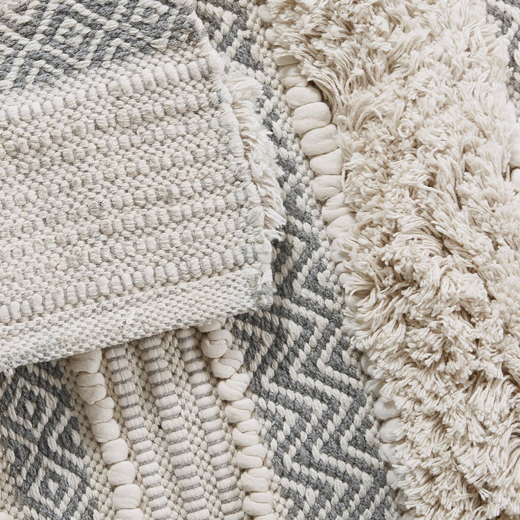 Woven texture stripe bath rug - Tuesday Morning - Bathroom Rugs